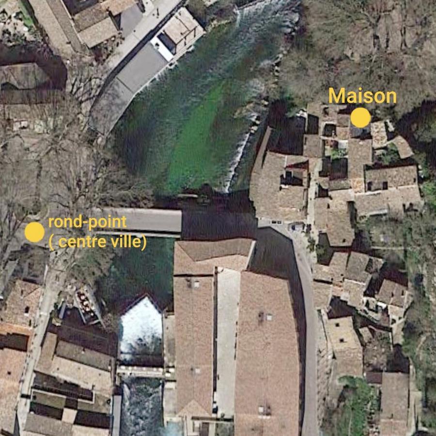 Maison Au Coeur De Fontaine De Vaucluse, Nichee Sur Le Rocher Et Surplombant La Sorgue Buitenkant foto